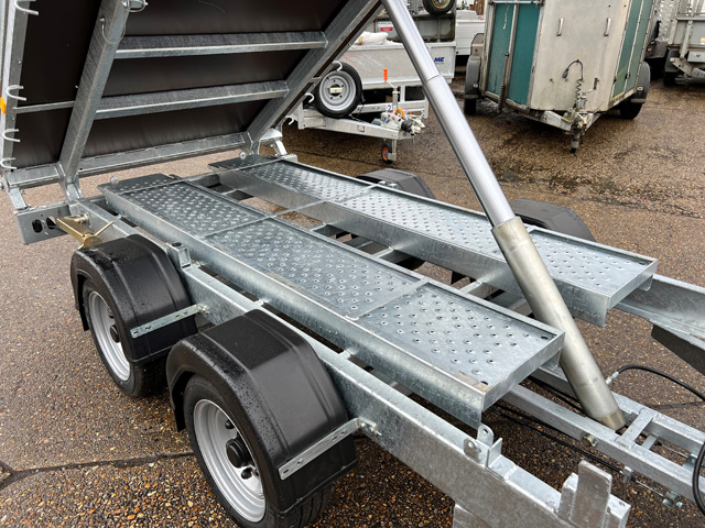 Meredith & Eyre trailer sales Hampshire